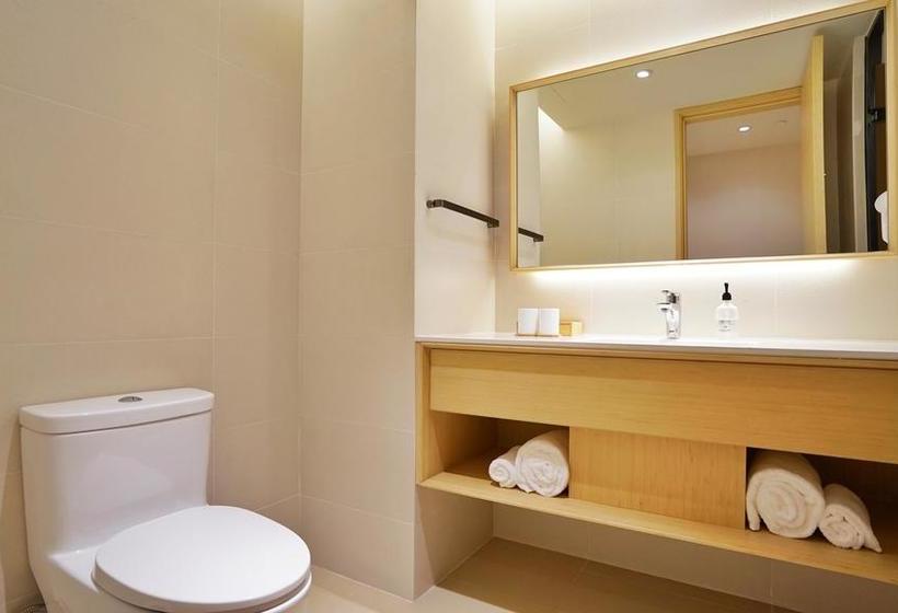 Ji Hotel Qiqihar Emancipation Door