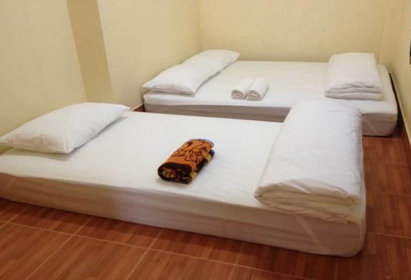 Bankaikow   Hostel