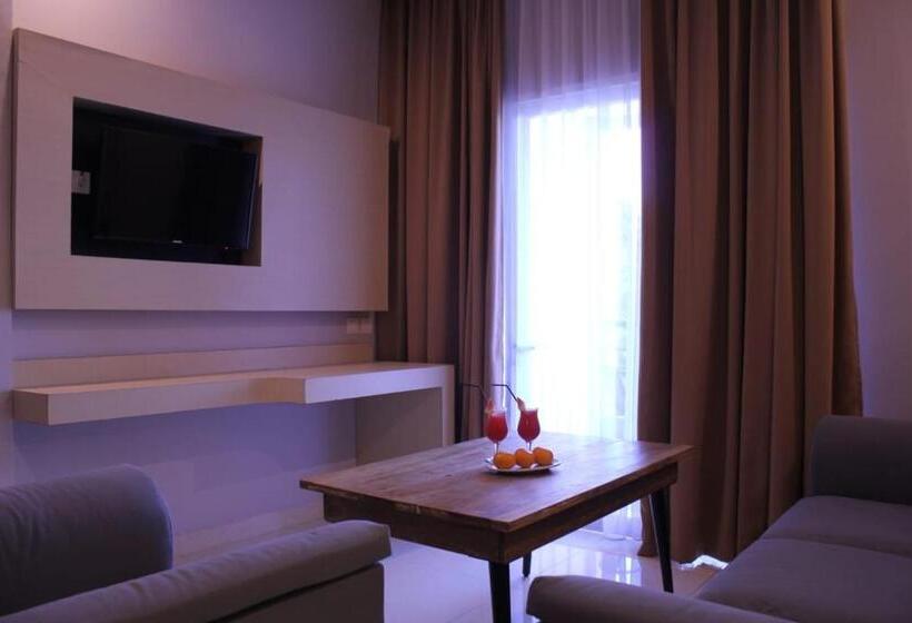 هتل Nevada Ketapang