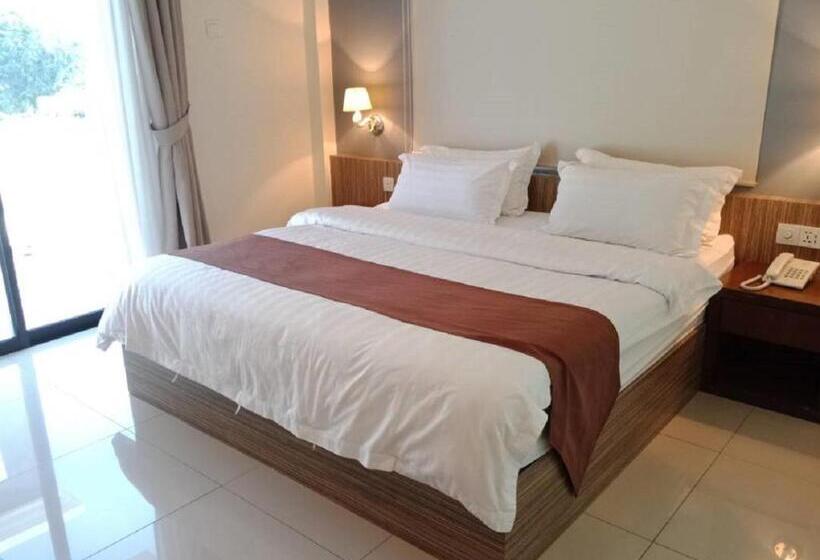 هتل Oscar Suites