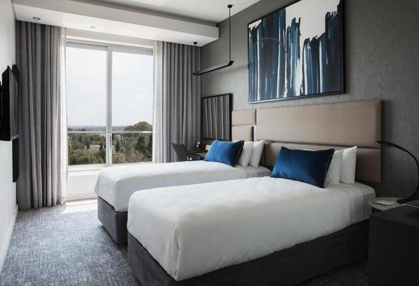 בית מלון כפרי The Capital On The Park