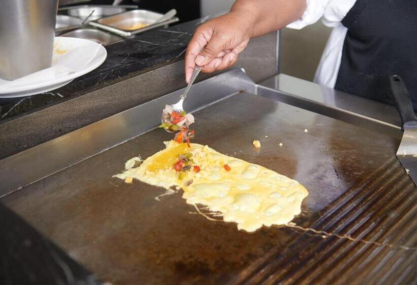 בית מלון כפרי The Capital On The Park