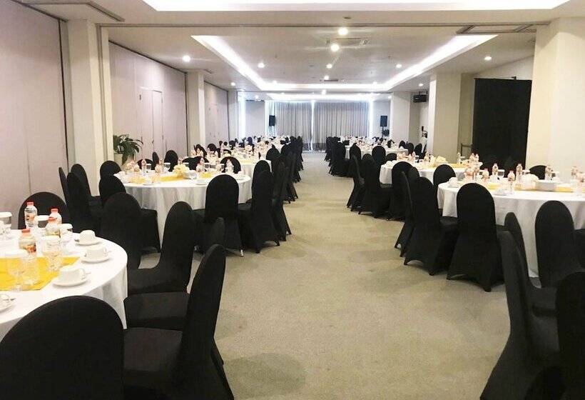 Kyriad M Hotel Sorong