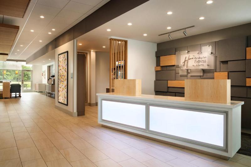 호텔 Holiday Inn Express & Suites Findlay North, An Ihg