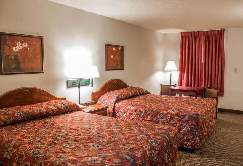 בית מלון כפרי Rodeway Inn