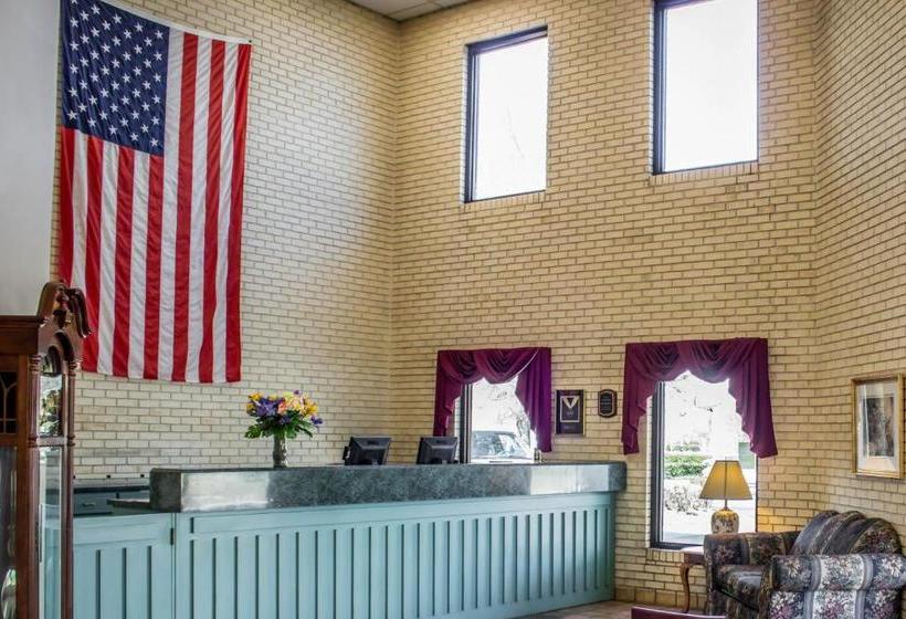 בית מלון כפרי Rodeway Inn