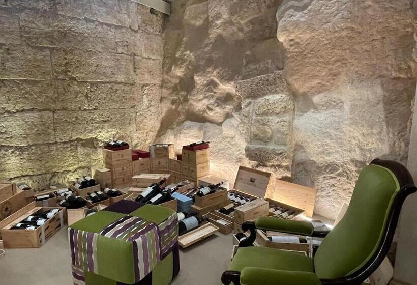 هتل Castello Di Ugento