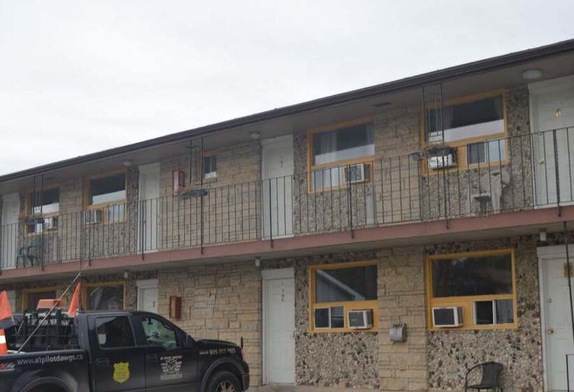 Modern Motel