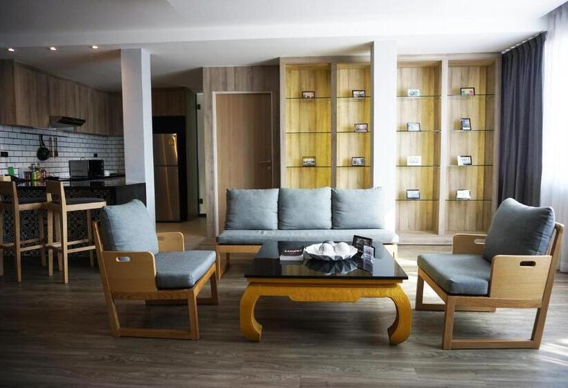 استراحتگاه The Lake Chalong Hotel Sha Plus