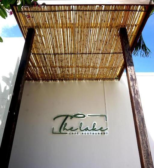 استراحتگاه The Lake Chalong Hotel Sha Plus
