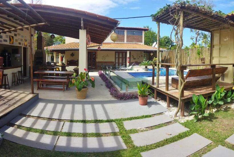 הוסטל Abrolhos Dive Inn