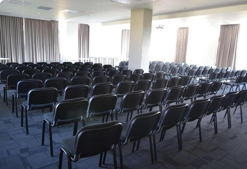 تختخواب و صبحانه Nivari Duitama