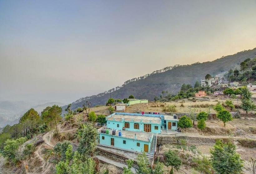 בית מלון כפרי Himalayan View