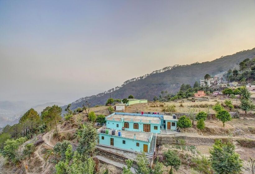 בית מלון כפרי Himalayan View
