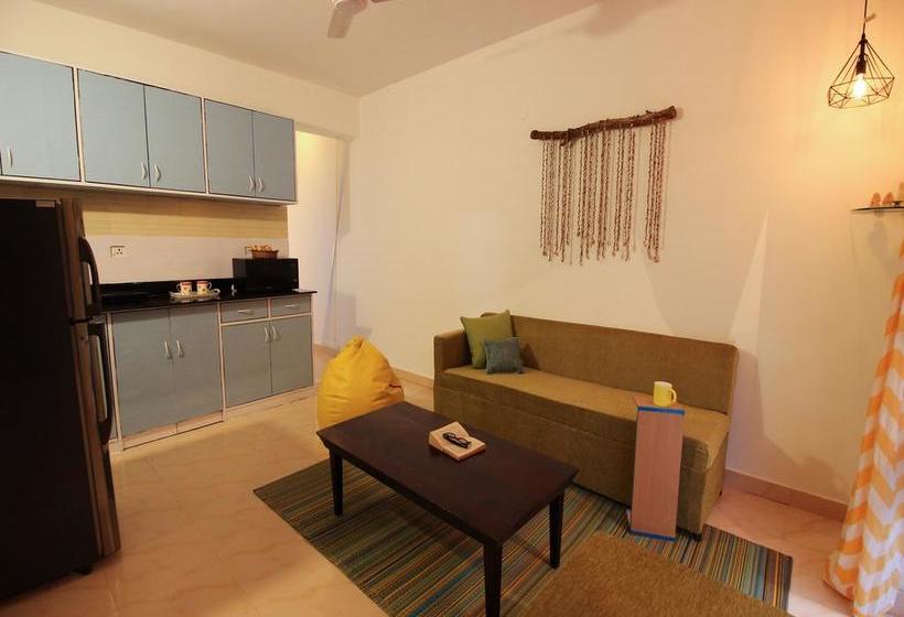 هتل Oyo 9788 Home 1 Bhk Near Lpk Waterfront