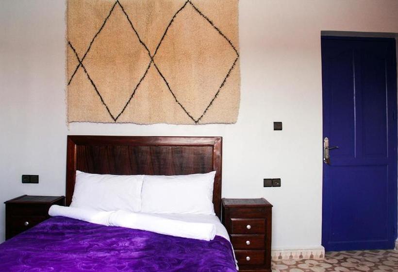 هاستل Dar Iziki