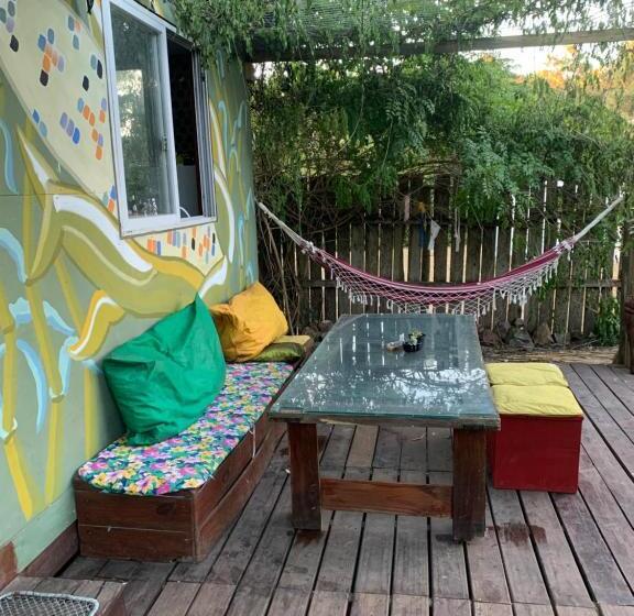 تختخواب و صبحانه Choclo