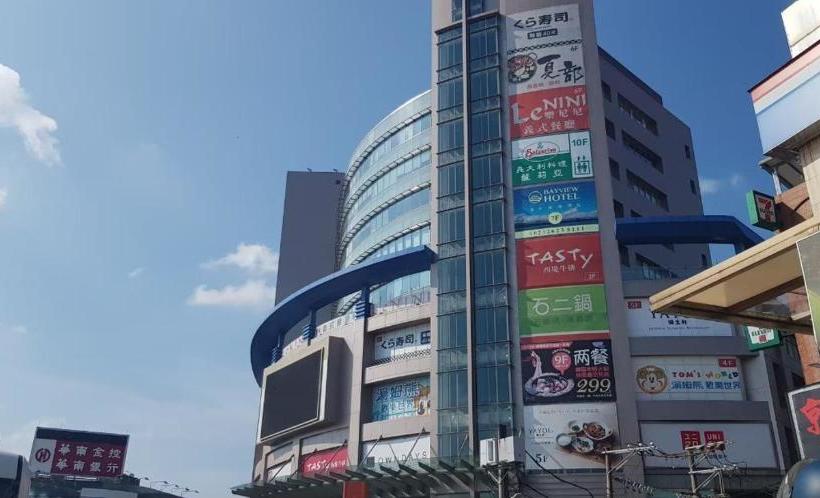 هتل Check Inn Express New Taipei Tamsui
