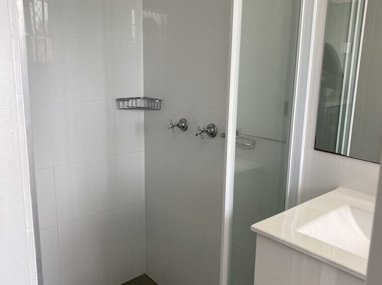 مُتل Gold Coast Inn