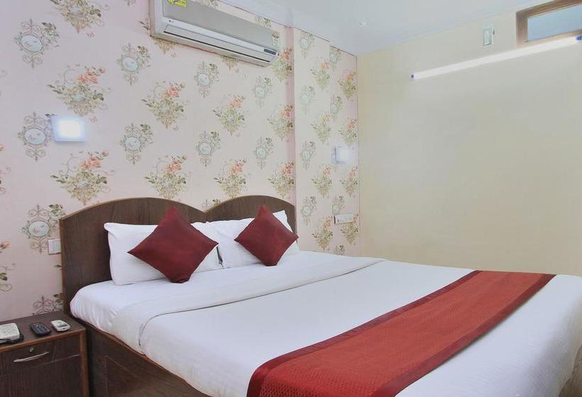Fotos del hotel Oyo 7728 Hotel Nayaab Comforts:  17