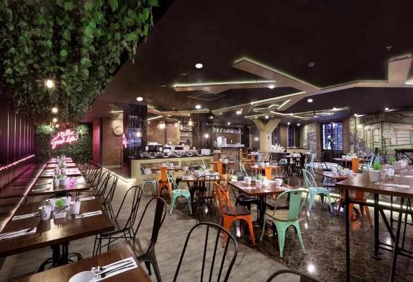 Favehotel Madiun