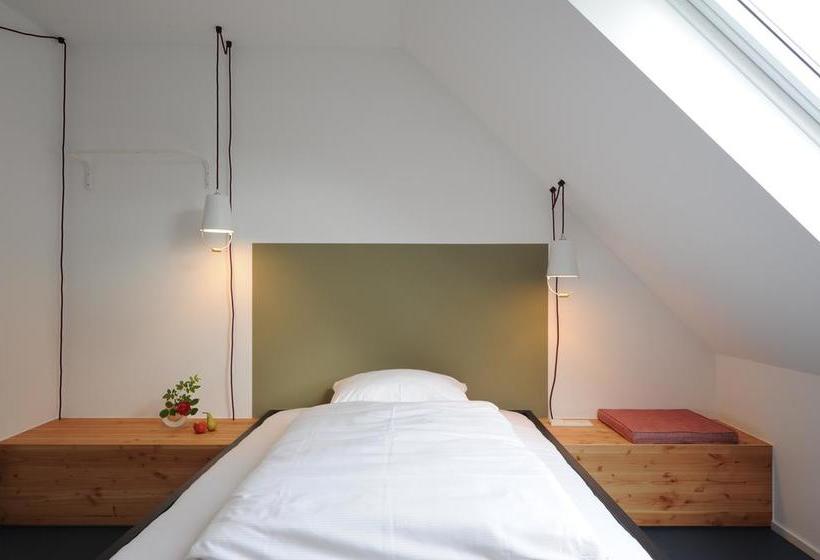 ホテル Seminar & Gästehaus Burghof Stauf