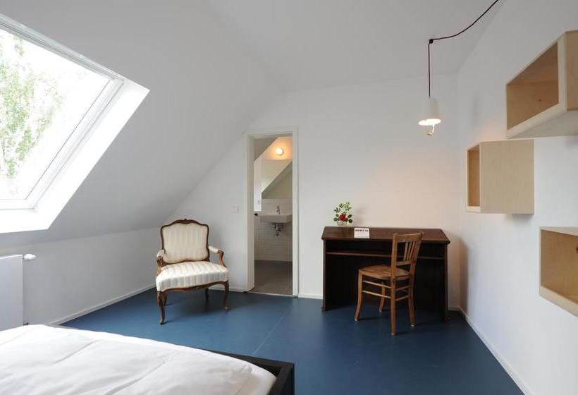 ホテル Seminar & Gästehaus Burghof Stauf