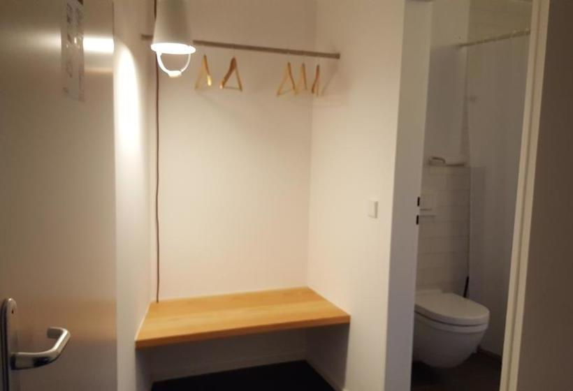 ホテル Seminar & Gästehaus Burghof Stauf