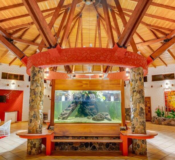 Arahuana Jungle Resort & Spa