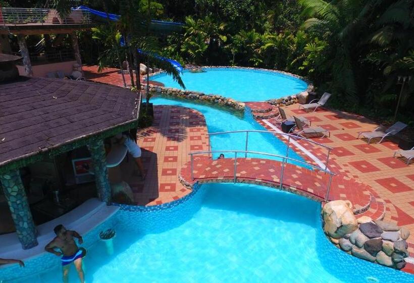 Arahuana Jungle Resort & Spa