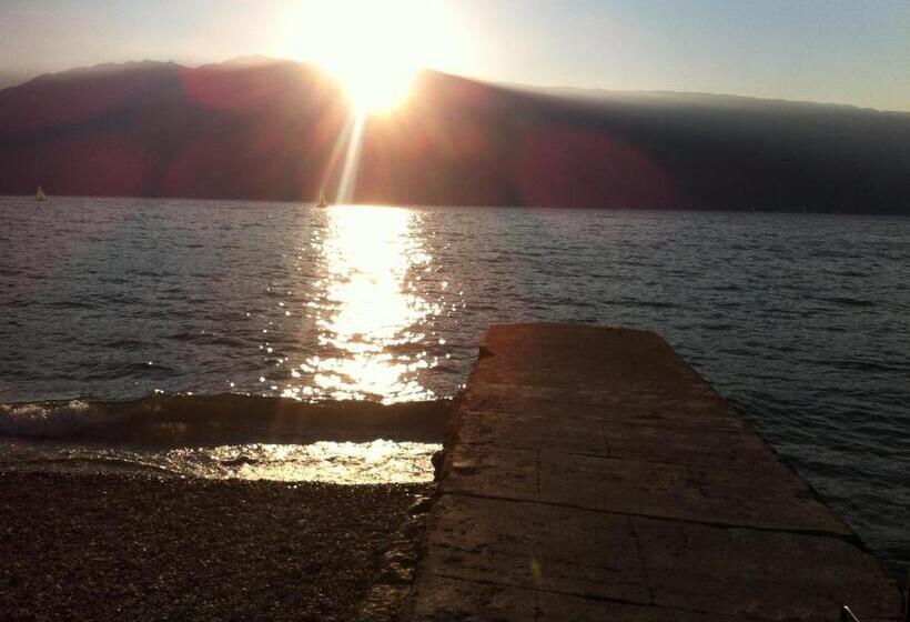 مبيت وإفطار Il Sogno Sul Lago