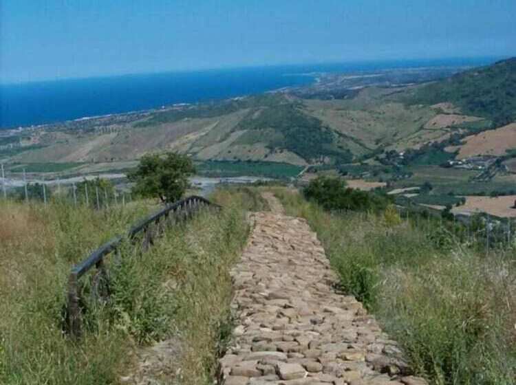 ベッドアンドブレックファースト La Vita è Bella