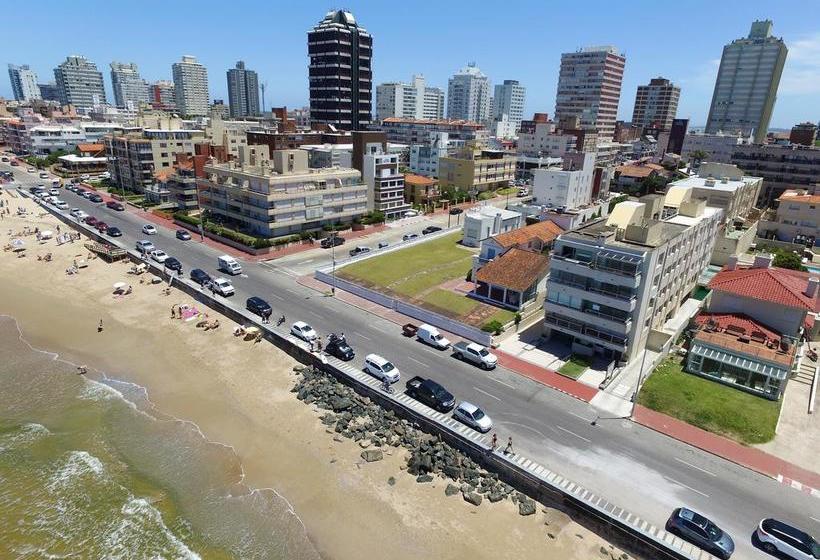 Alevines Playa El Emir Hostel & Suites