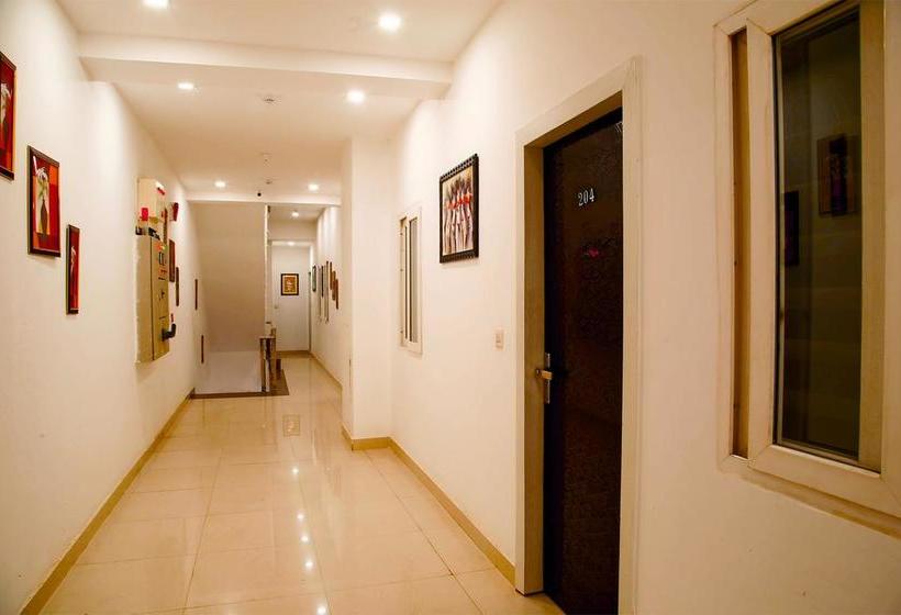 Fabhotel Purple Regency Zirakpur