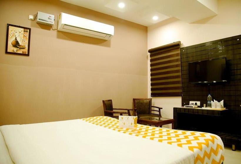 Fabhotel Purple Regency Zirakpur