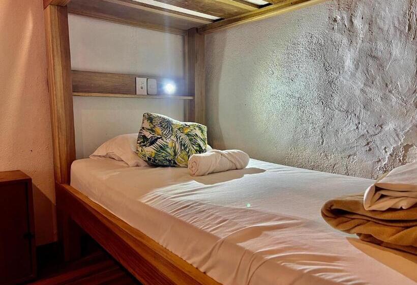 هاستل Masaya Casas Viejas