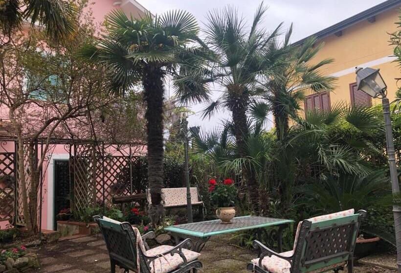 تختخواب و صبحانه L Elisea Maison De Charme