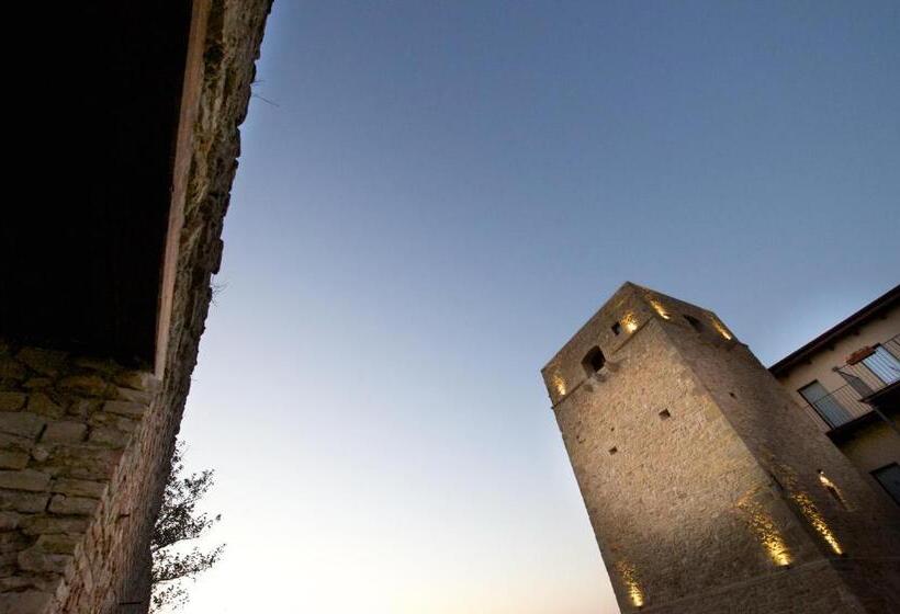 住宿加早餐  Torre Della Loggia   Dimora Storica   Ortona