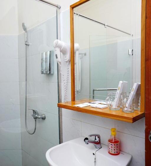 Spring Hill Hotel Ruteng