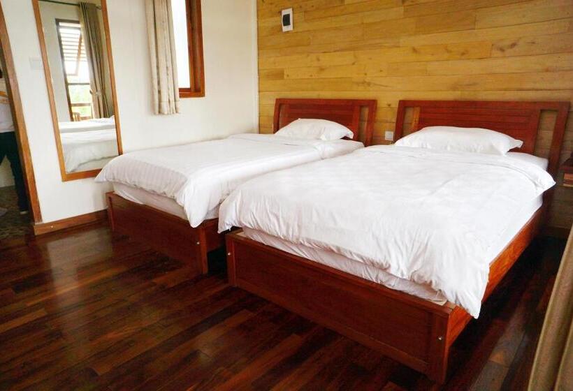 Spring Hill Hotel Ruteng