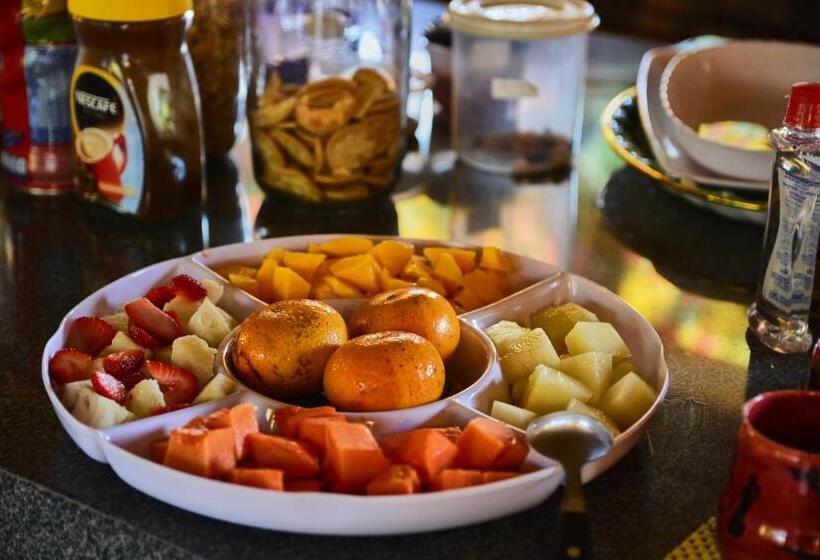 تختخواب و صبحانه Pousada Alma Da Gamboa