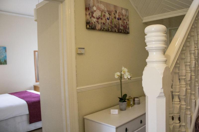 فندق Hazeldene Guest House