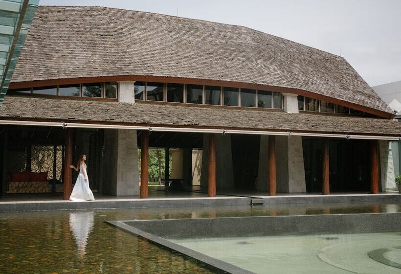 هتل Veranda Pool Suite