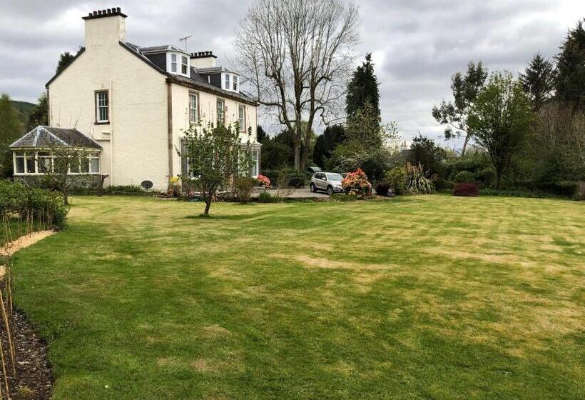 بنسيون Easter Garth Guest House