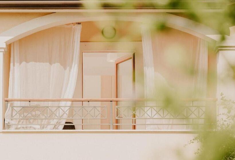 ホテル Bed And Breakfast Kolo Adults Only
