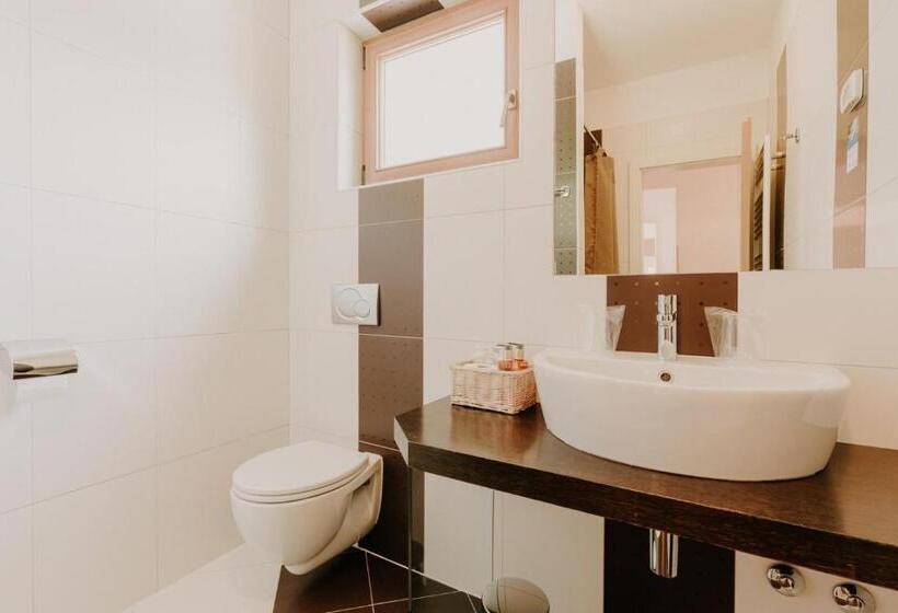 ホテル Bed And Breakfast Kolo Adults Only
