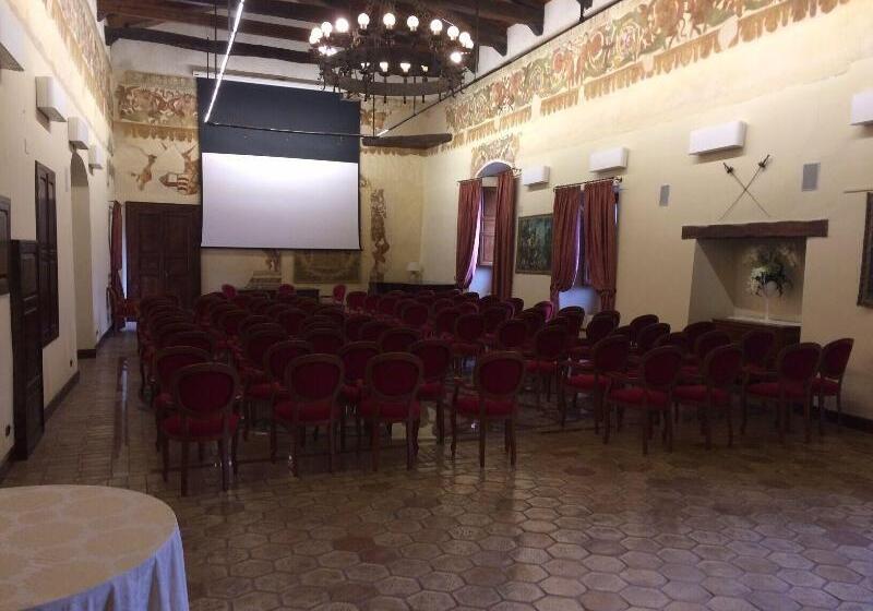 酒店 Castello Di Altomonte