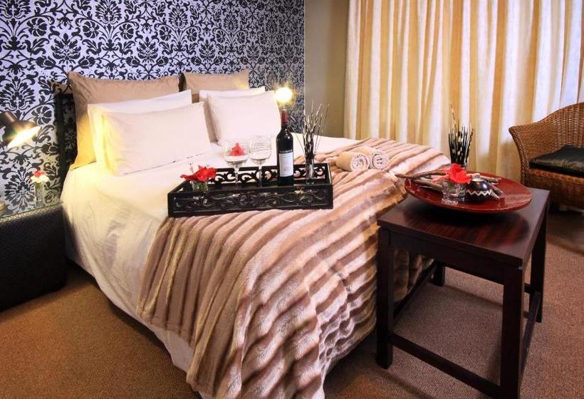 ホテル Thatchwood Country Lodge