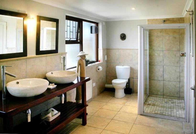 ホテル Thatchwood Country Lodge