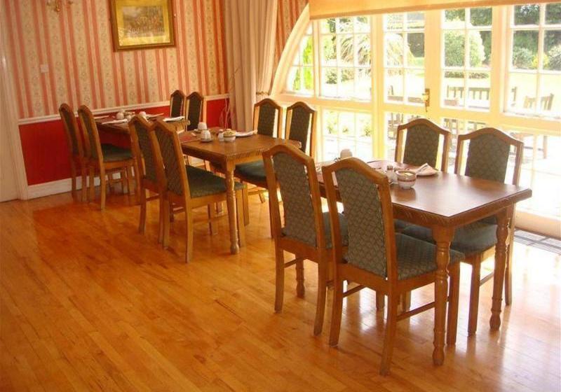 Отель Broadmeadow Country House